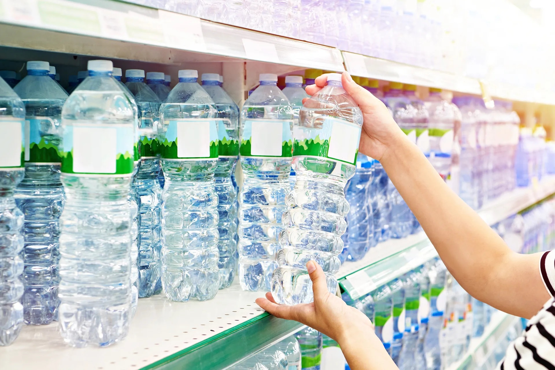 5 Packaging Options for Package Drinking Water Manufacturing: A Comprehensive Guide